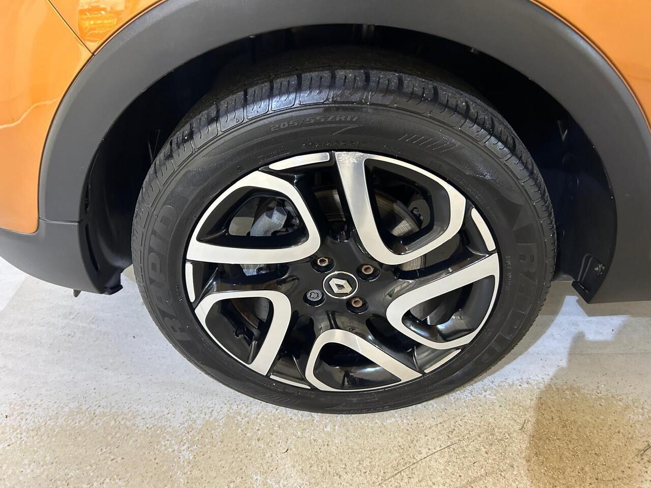 Renault Captur KR19JYJ
