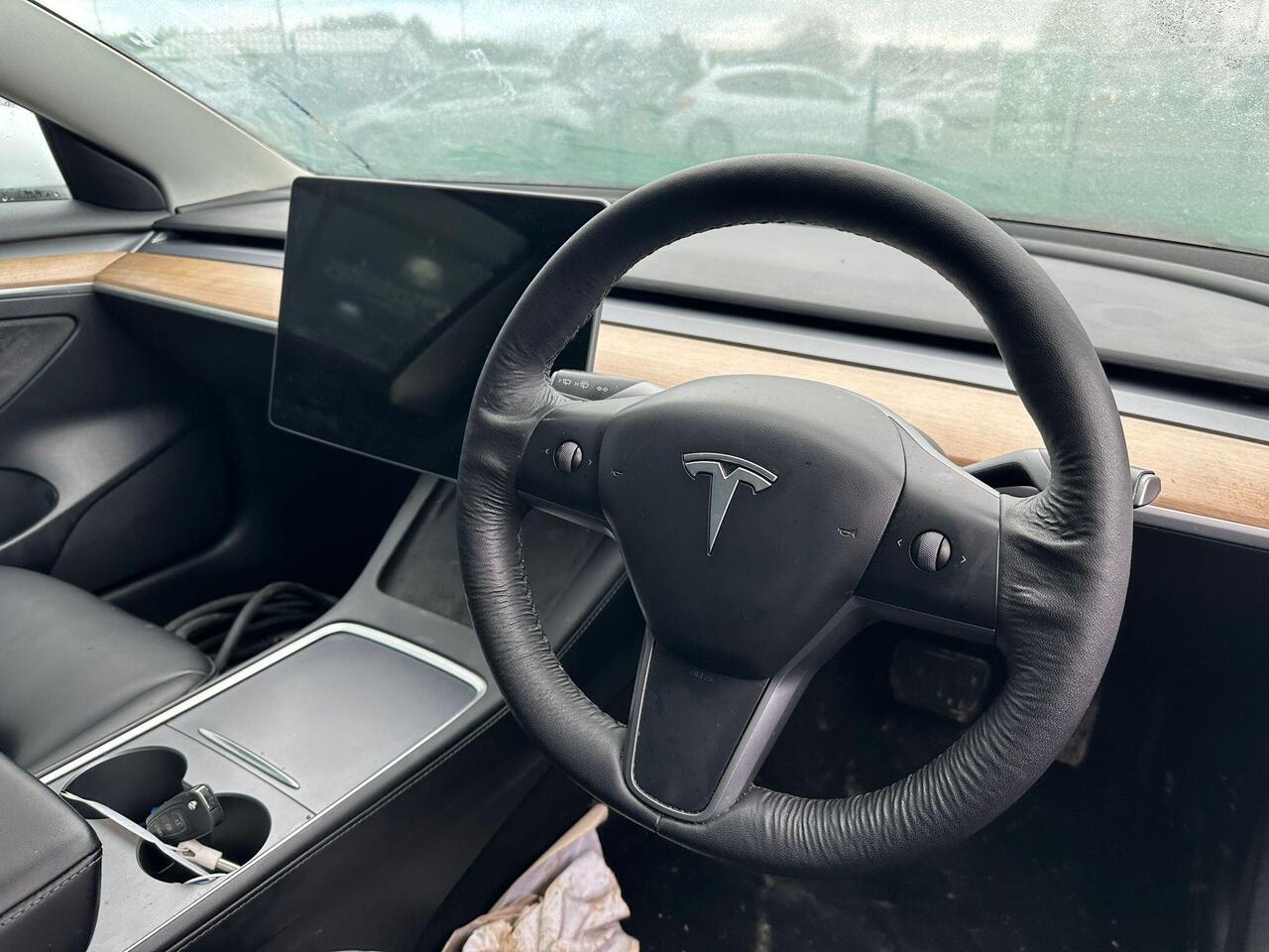 Tesla Model 3 AF72VTD