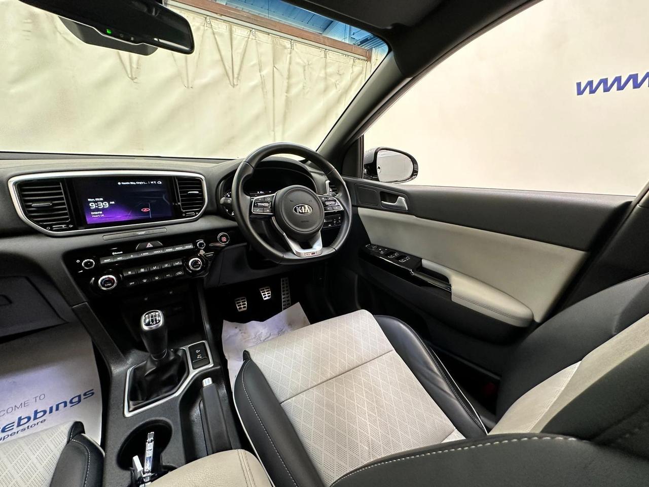 Kia Sportage AJ70VWM