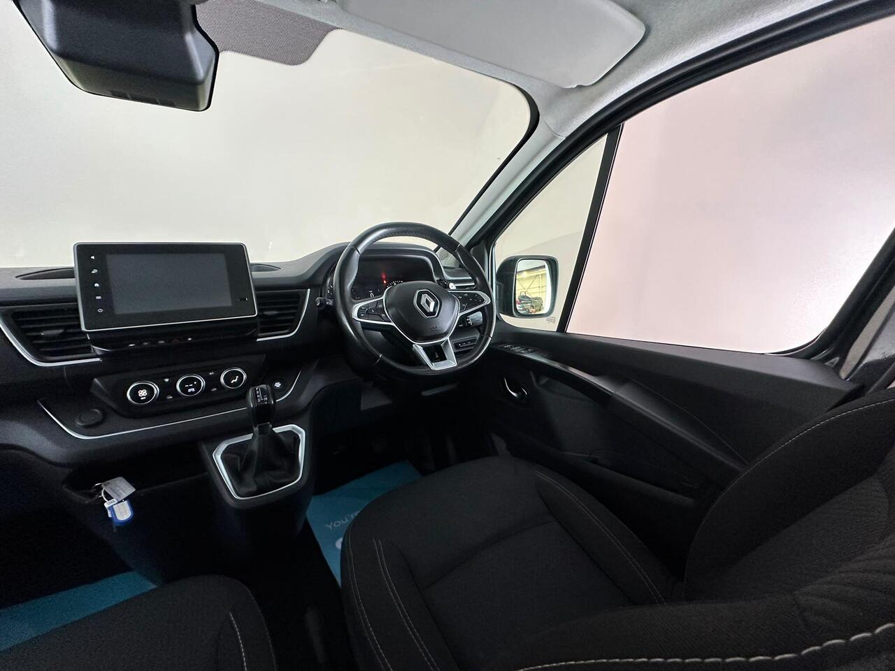Renault Trafic NU24RXB