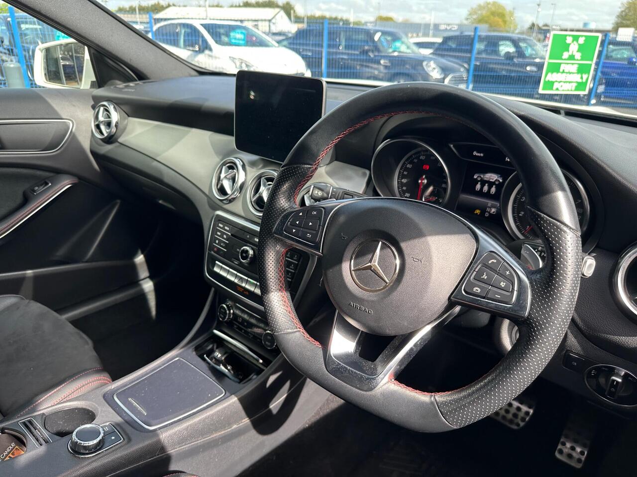 Mercedes-Benz GLA OY68LWD