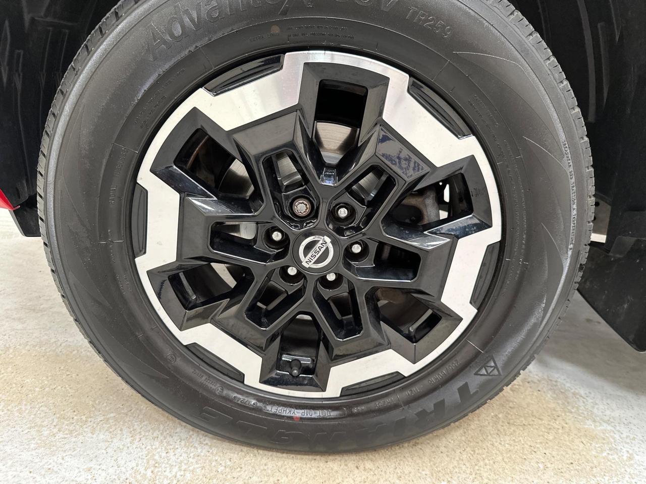 Nissan Navara LM21AXN