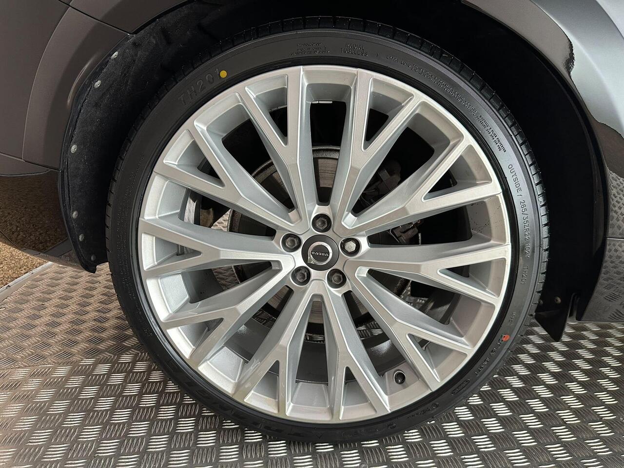 Volvo XC60 YP18RZN