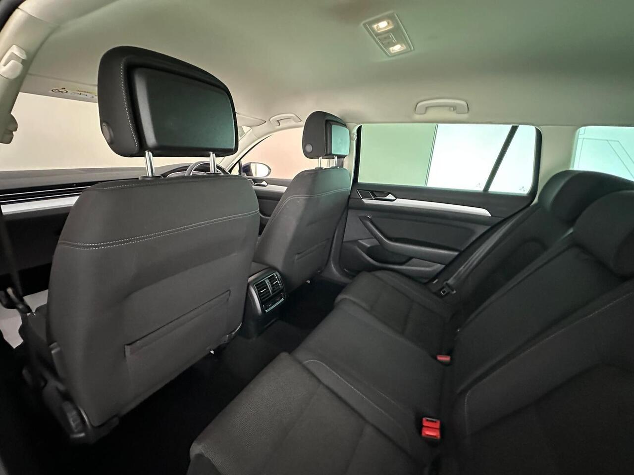 Volkswagen Passat WO19GZU