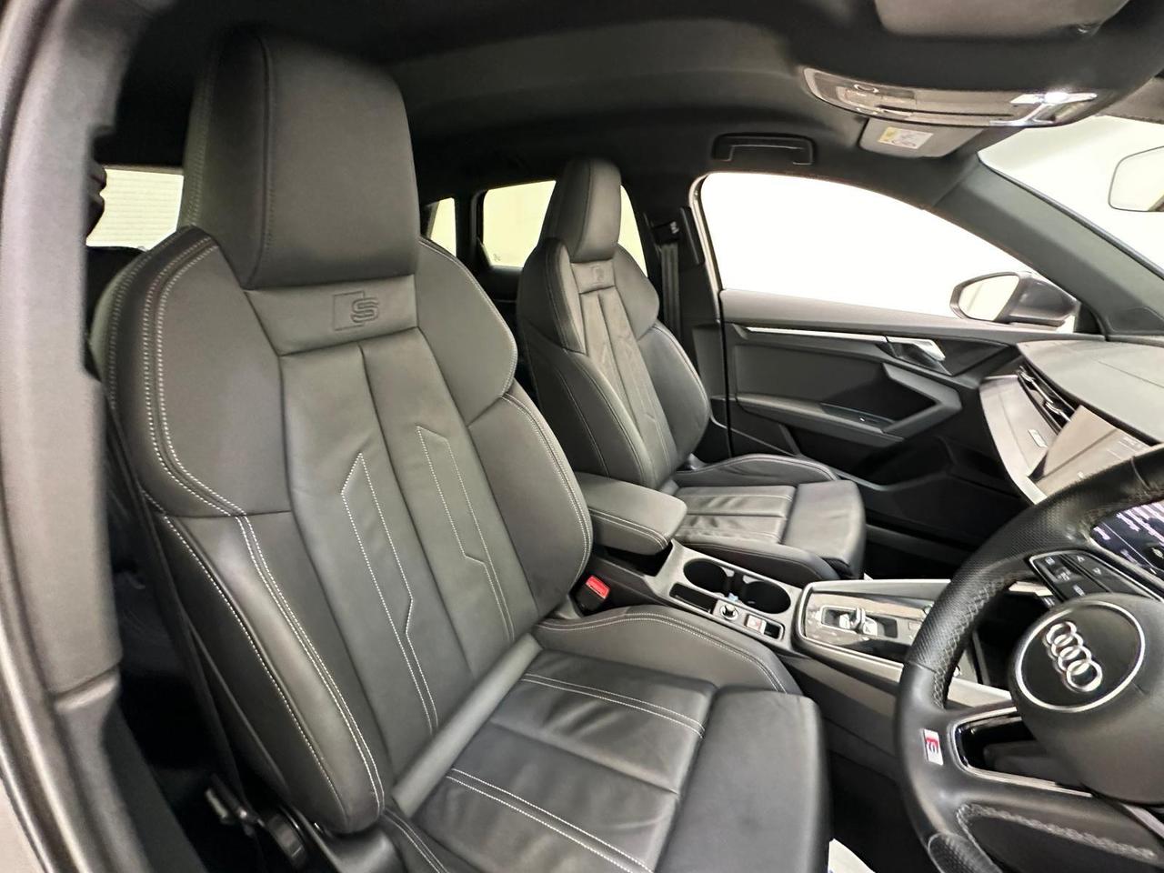 Audi A3 YE21XNF
