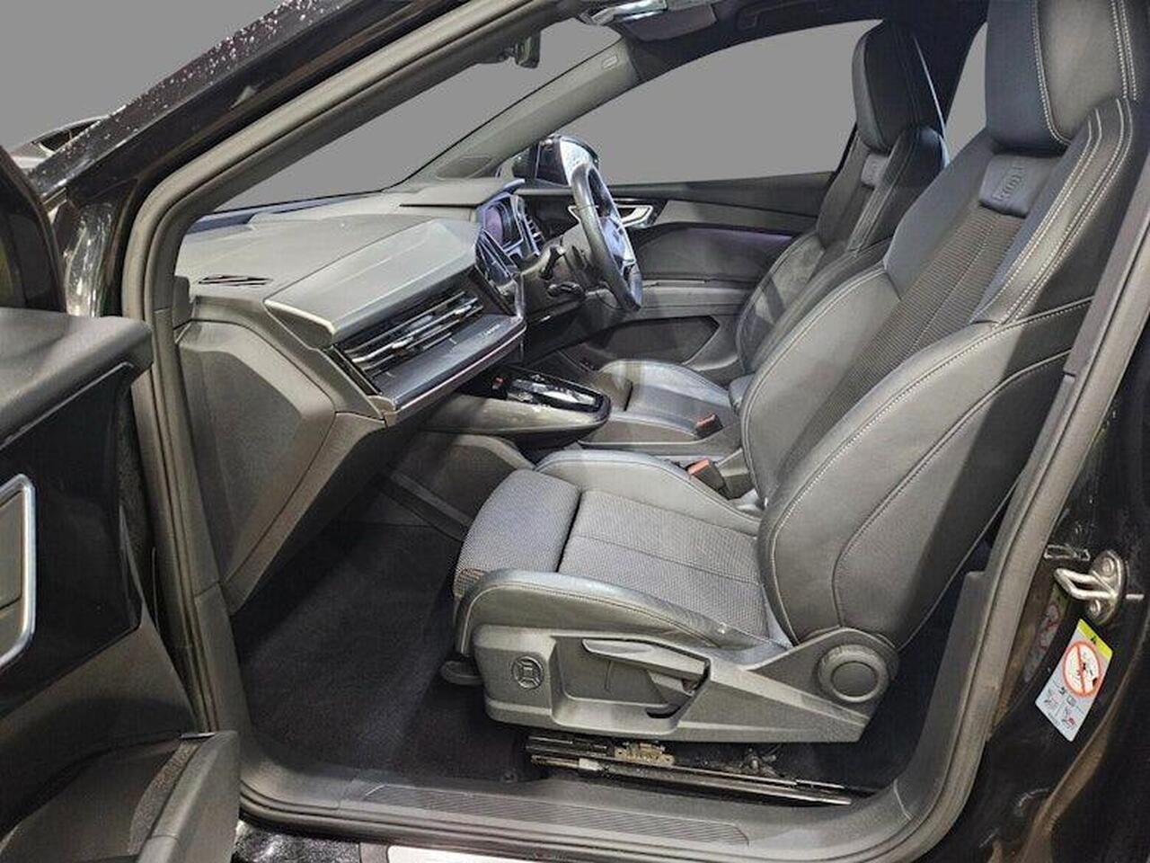 Audi Q4 e-tron SH72GYA