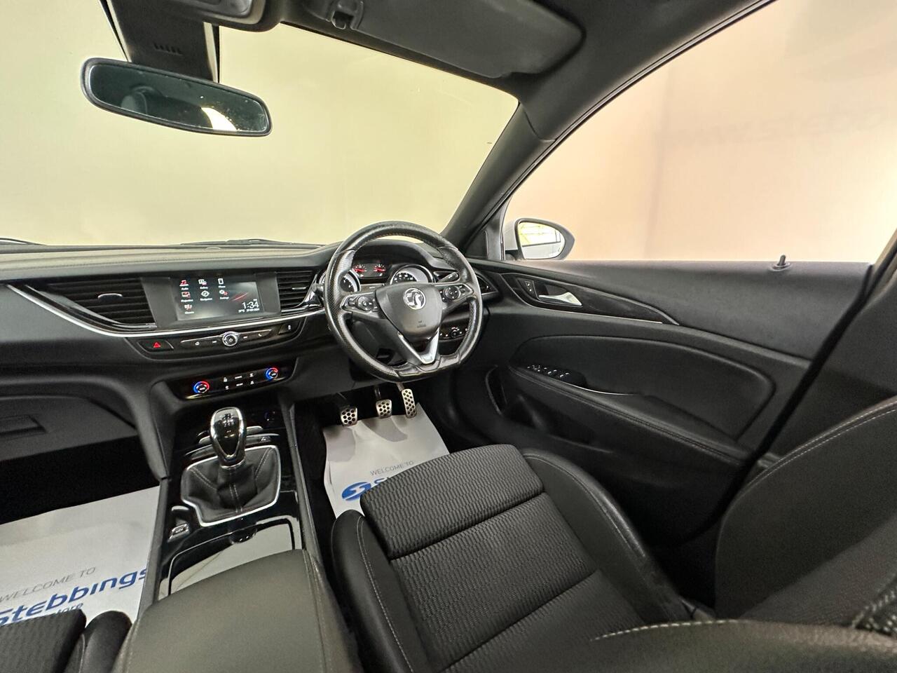 Vauxhall Insignia DS19CWU