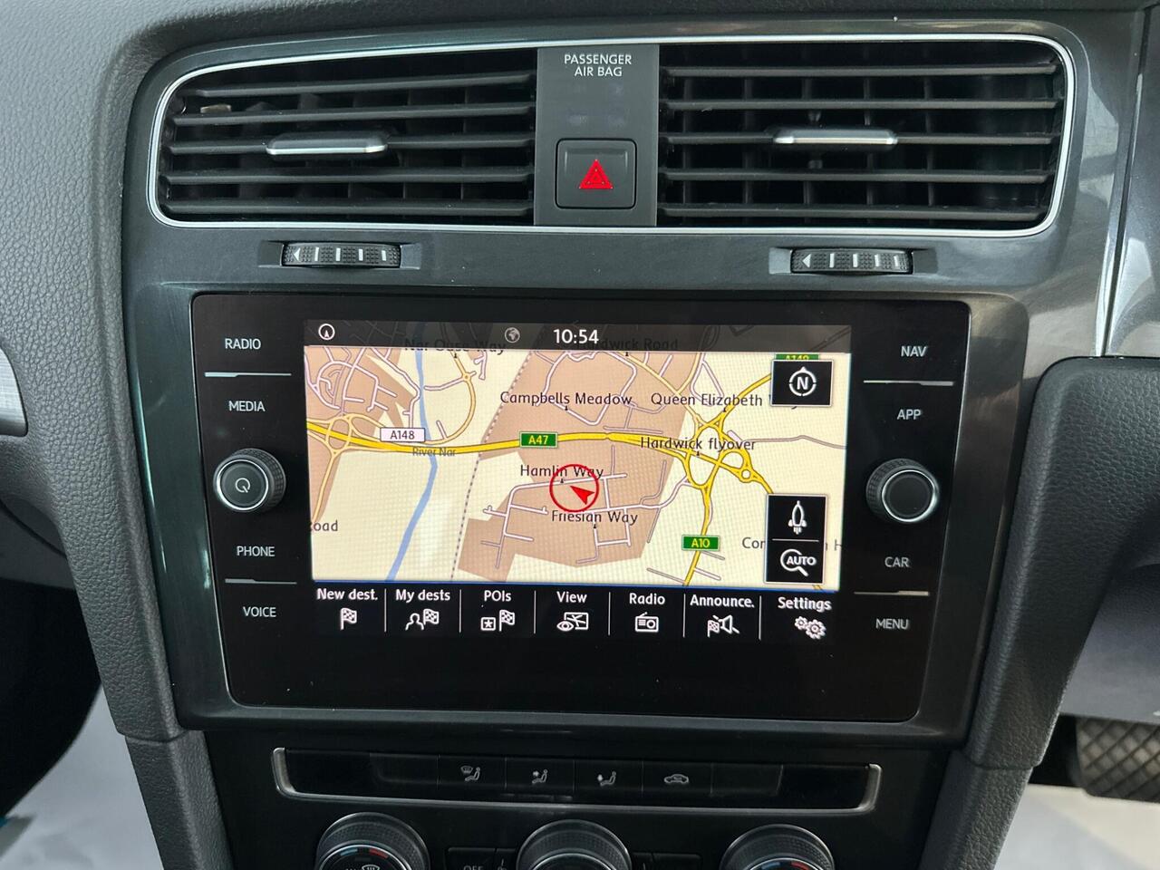 Volkswagen e-Golf SH19YMK