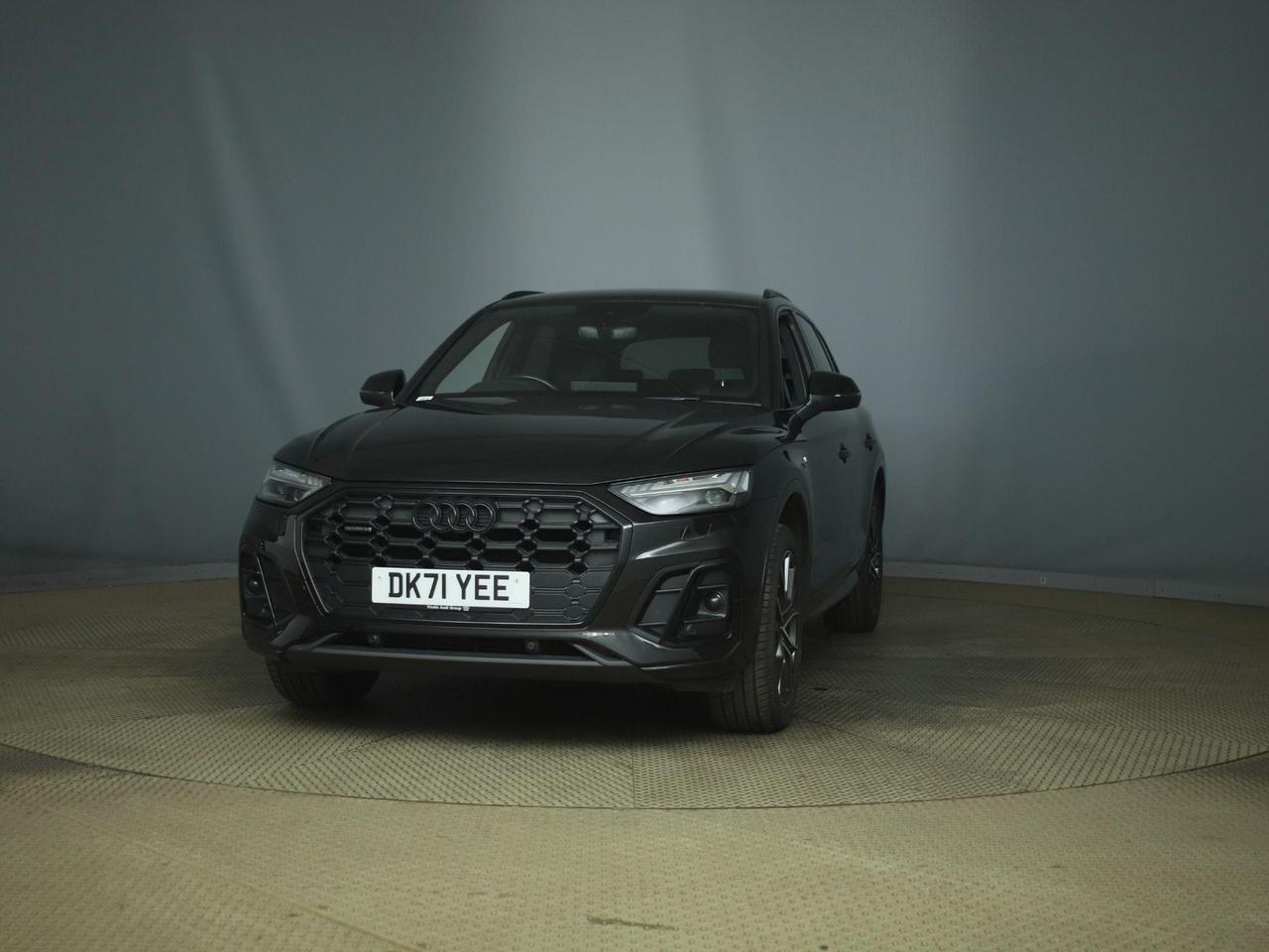 Audi Q5 DK71YEE