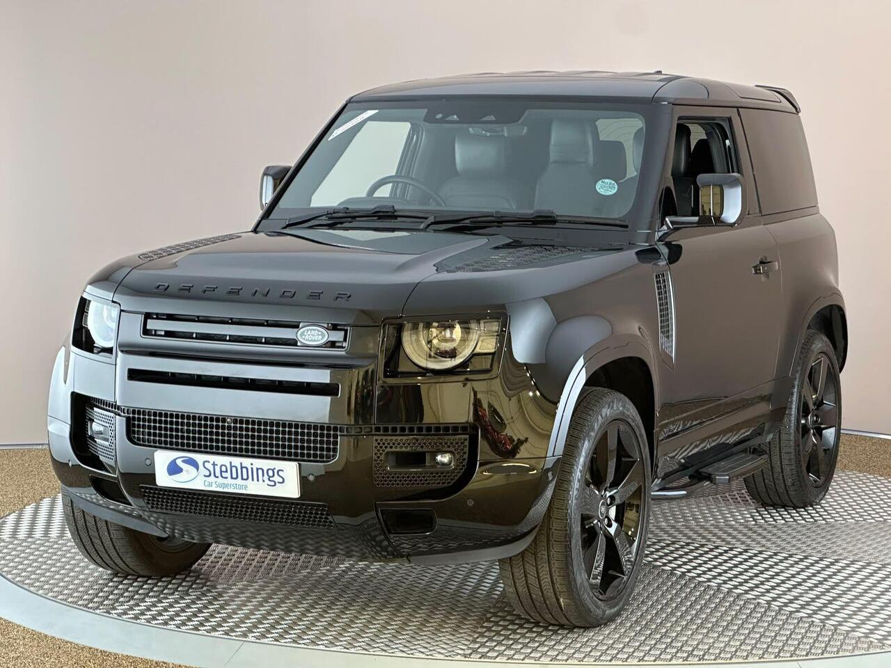 Land Rover Defender 90 GX74TZE