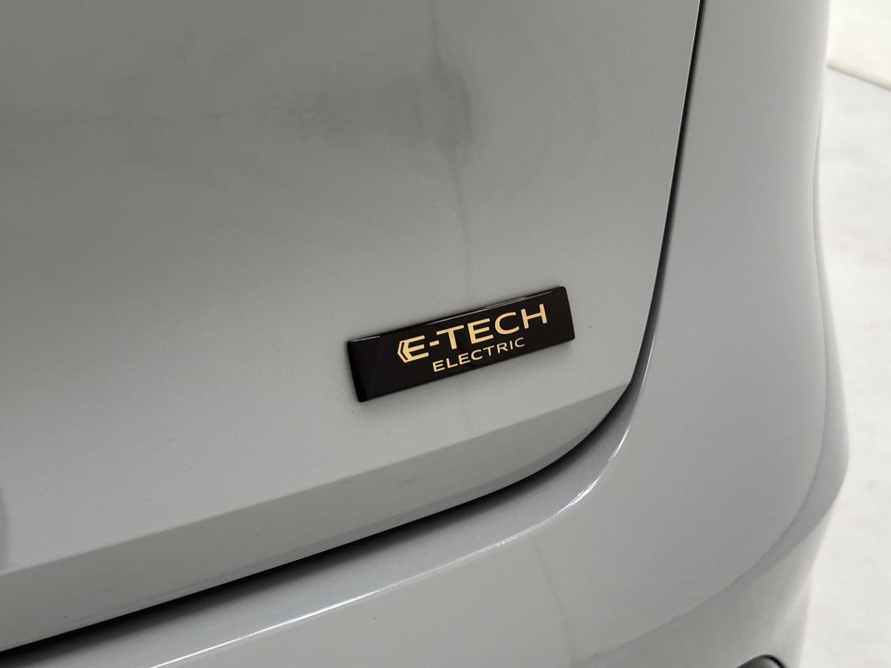 Renault Megane E-Tech YD73AFJ