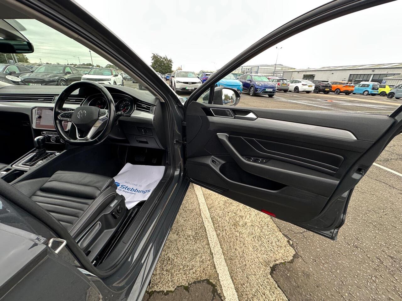 Volkswagen Passat YE70PYB