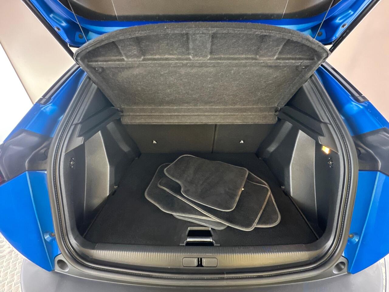 Peugeot 2008 GD71XSR