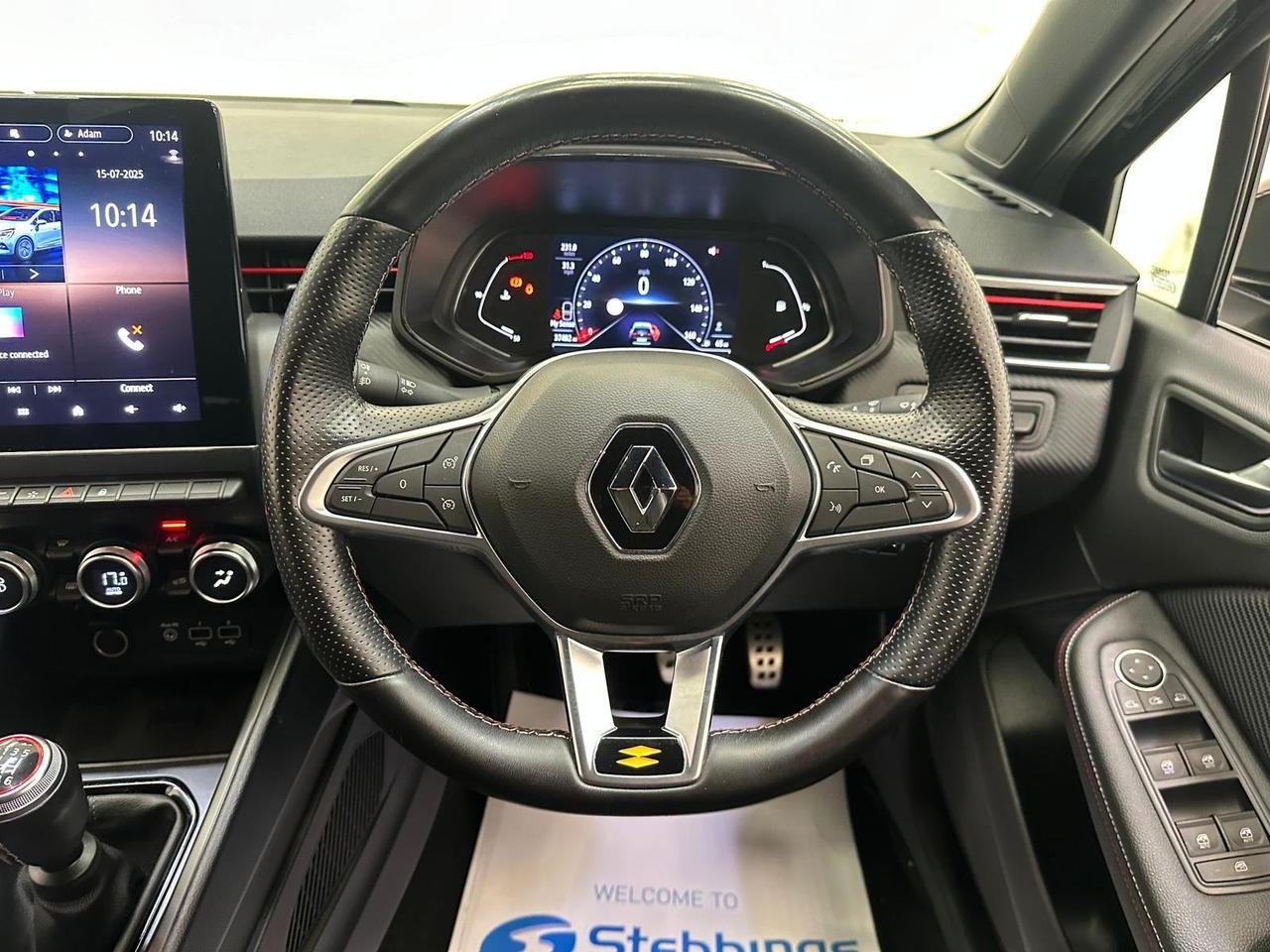Renault Clio YE71SWN