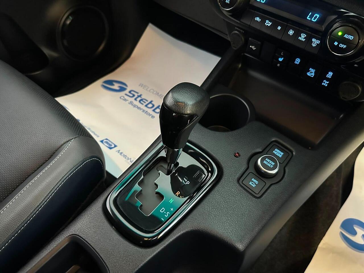 Toyota Hilux MF25BBE