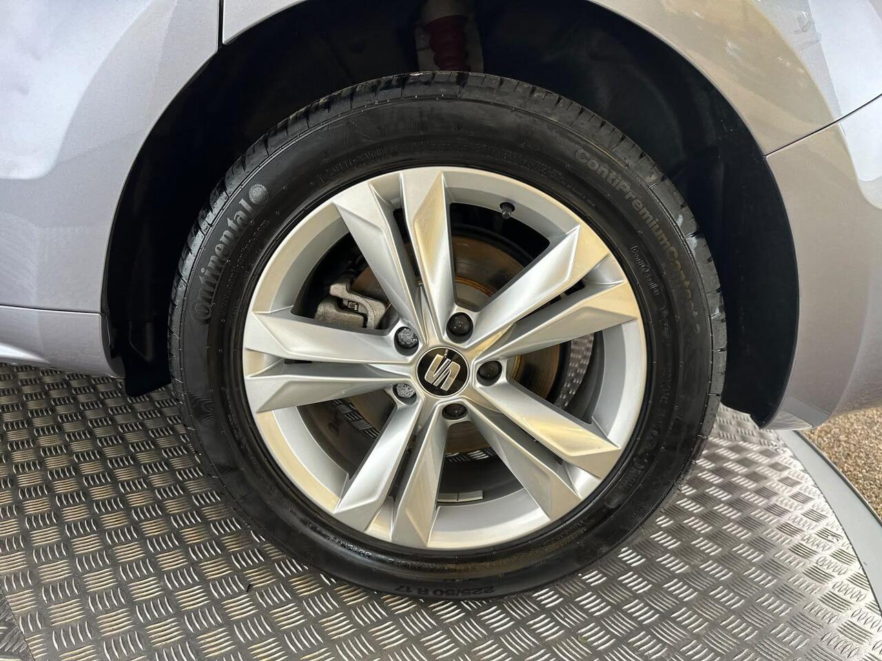 SEAT Alhambra KY19TKC
