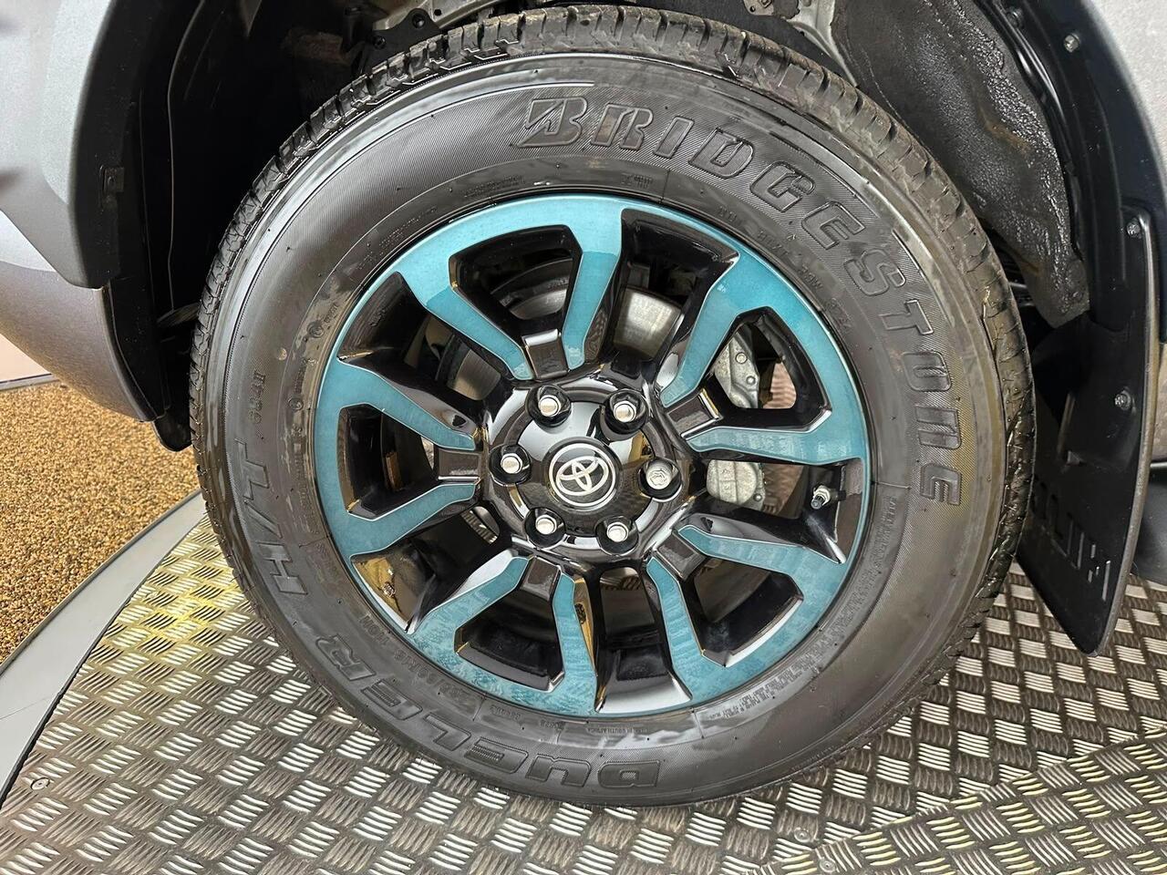 Toyota Hilux MF25BBE