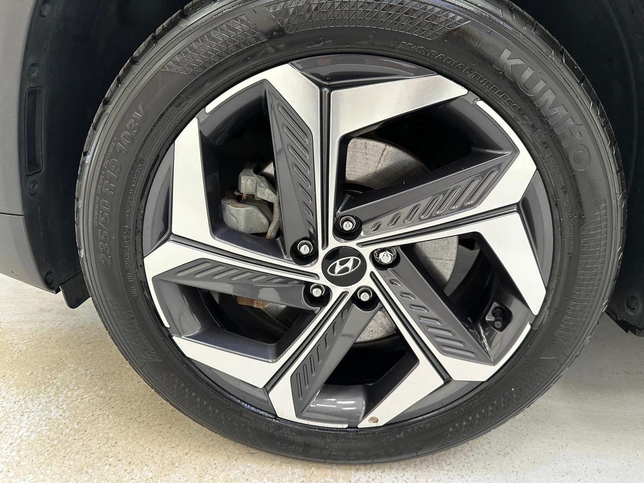 Hyundai TUCSON ET21OOW