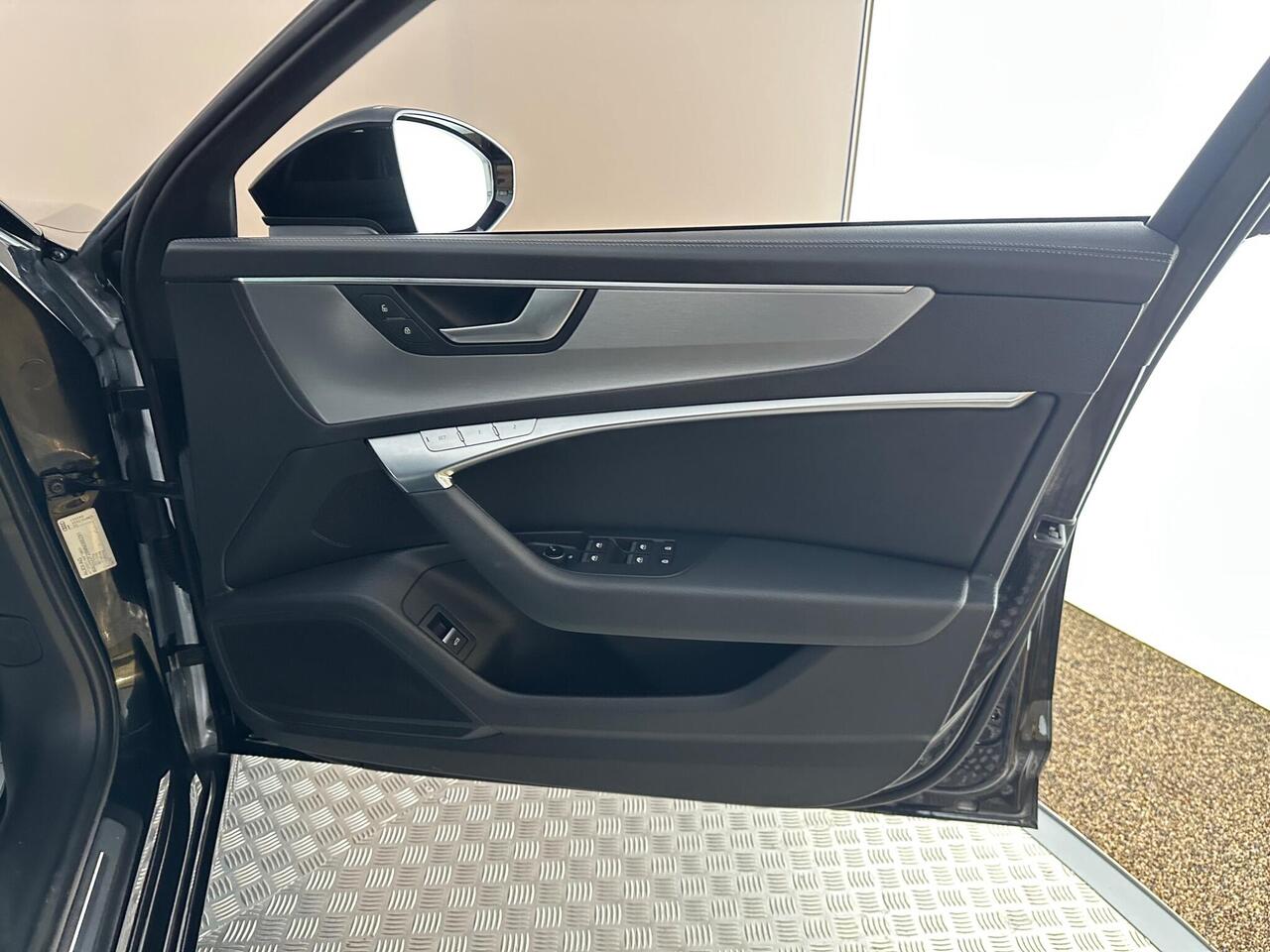 Audi A6 Avant YJ21LNB