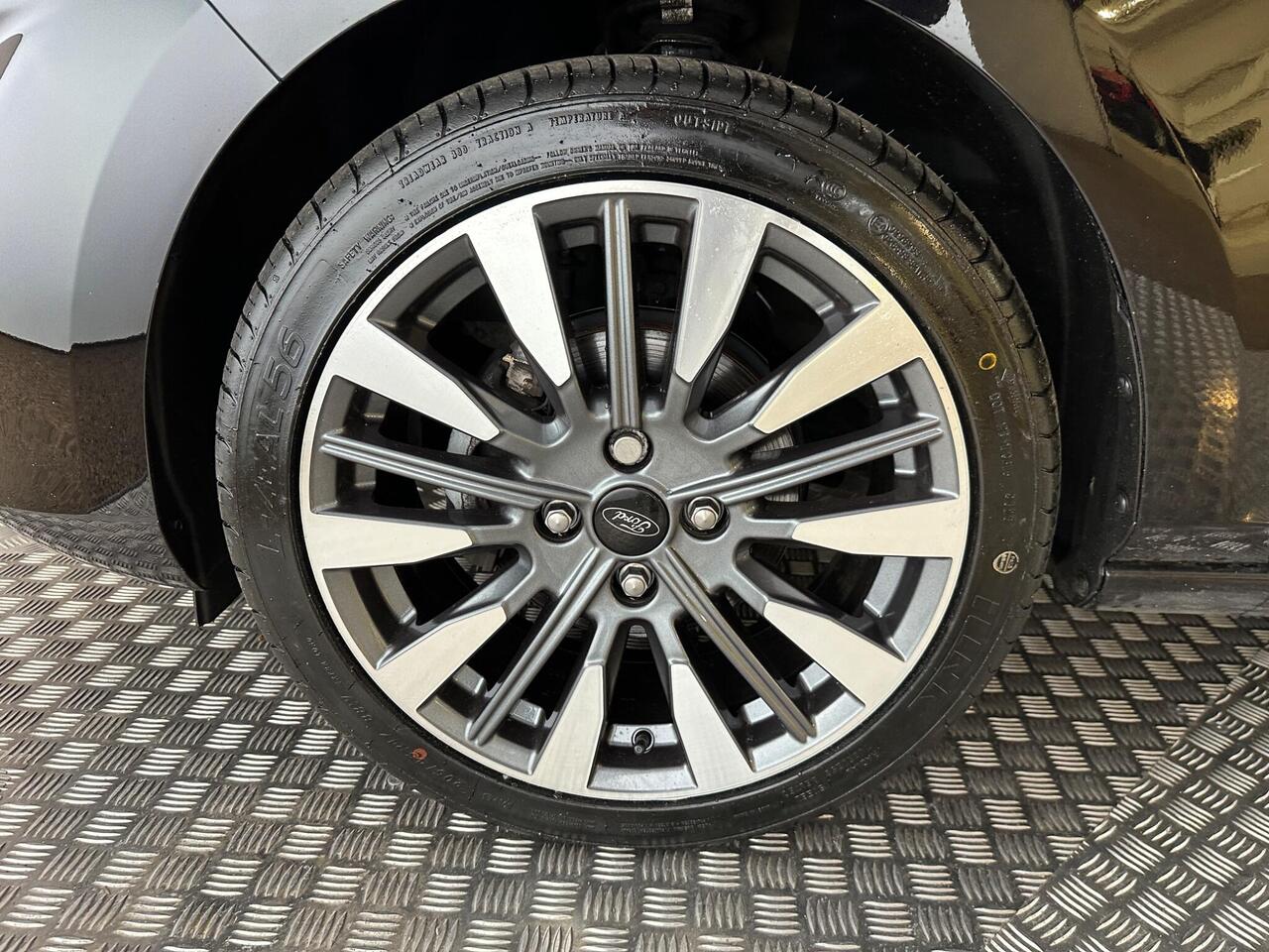 Ford Fiesta MH72KGP