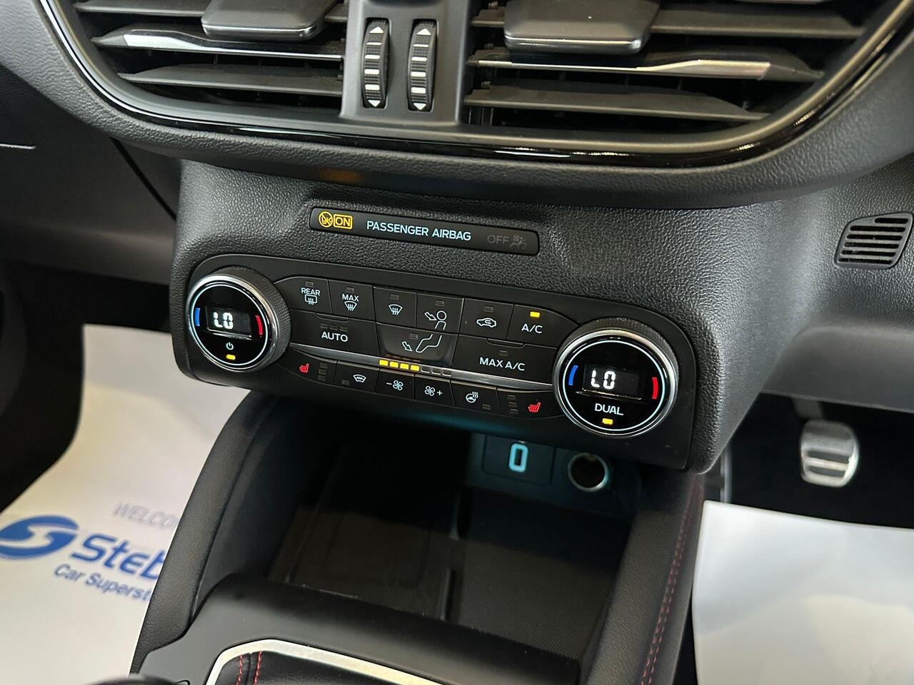 Ford Focus FV70XUA