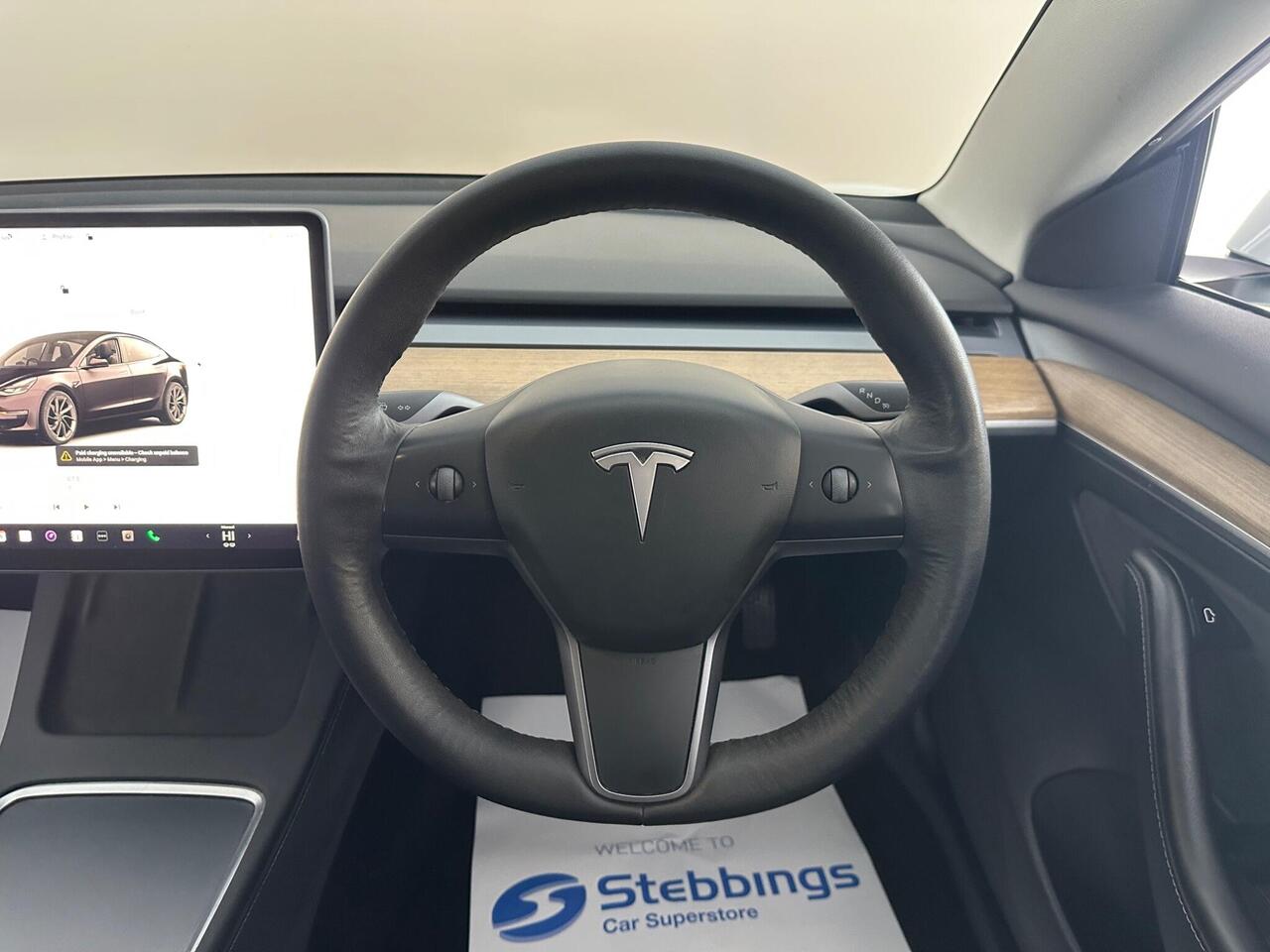 Tesla Model 3 AF72VLG