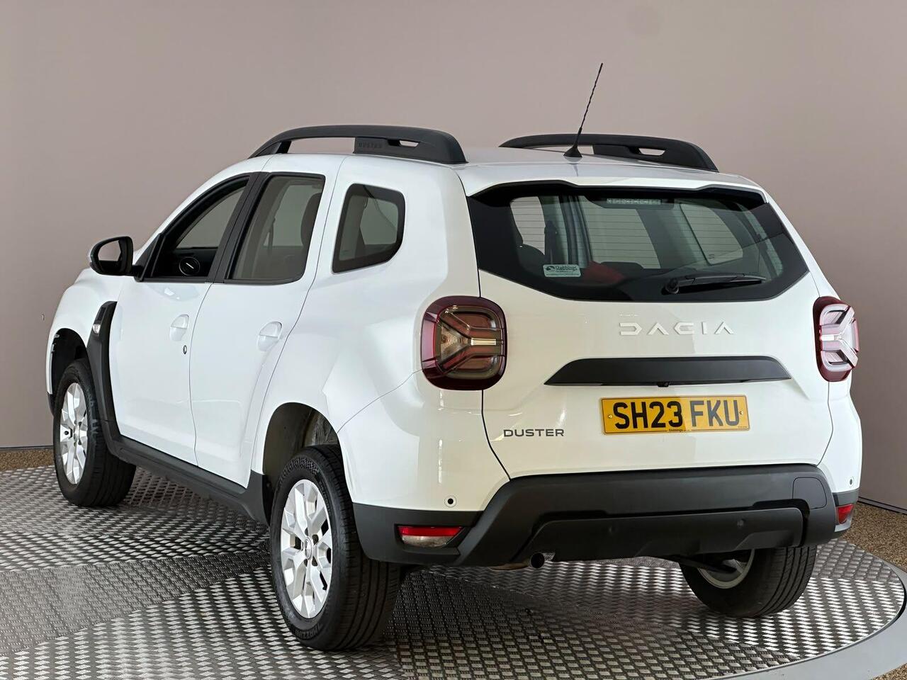Dacia Duster SH23FKU