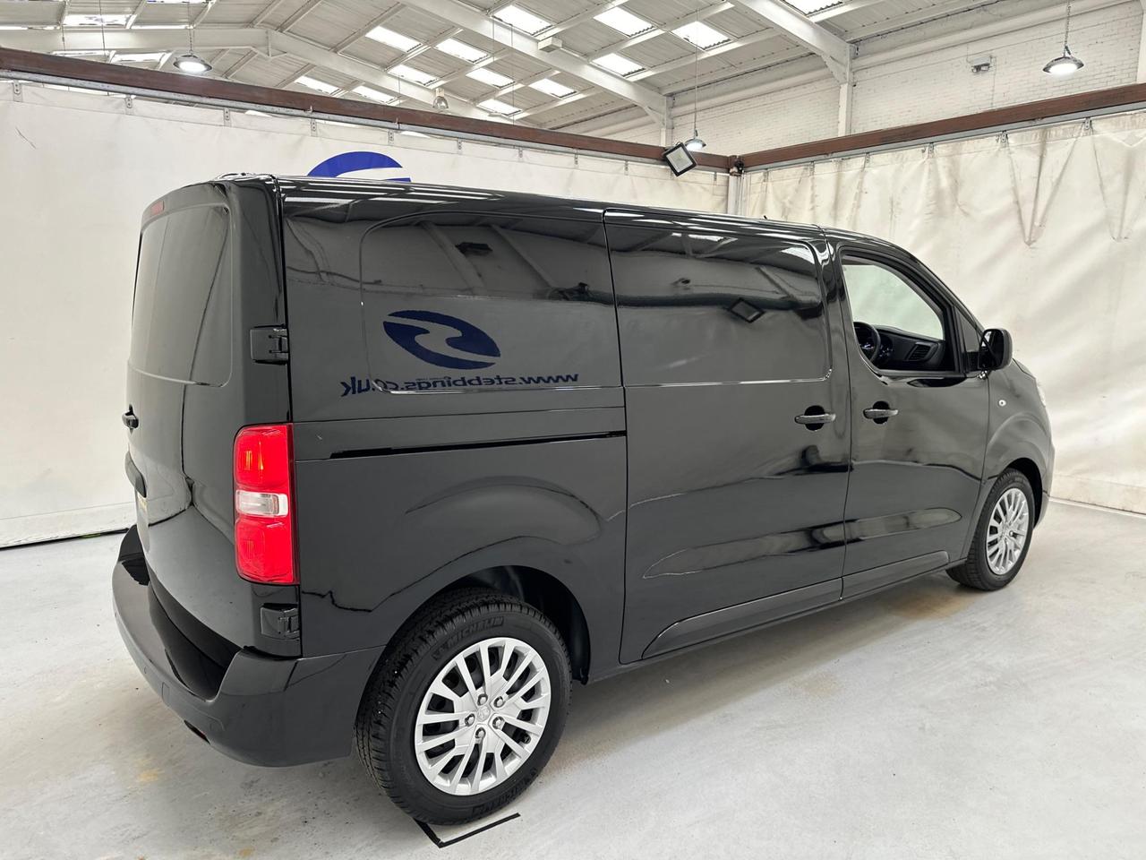 Vauxhall Vivaro KS23DHY
