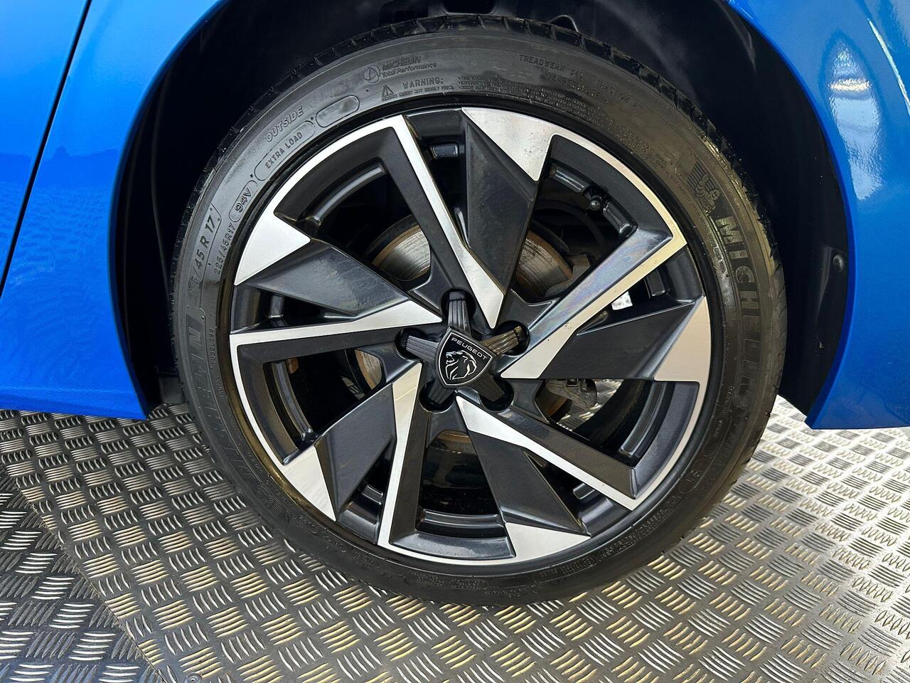 Peugeot 308 NU22UGE