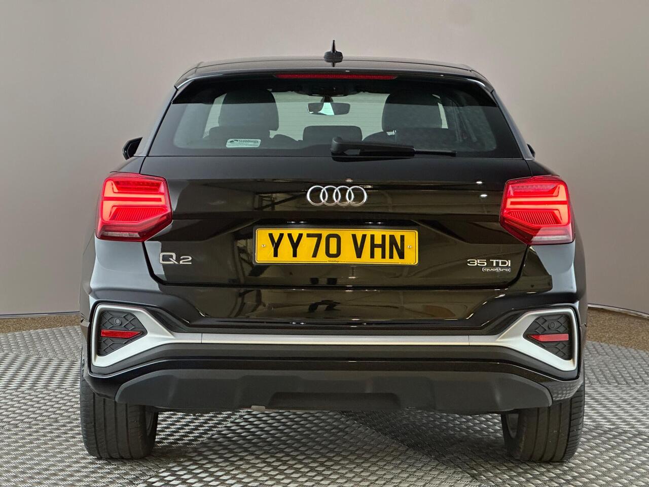 Audi Q2 YY70VHN