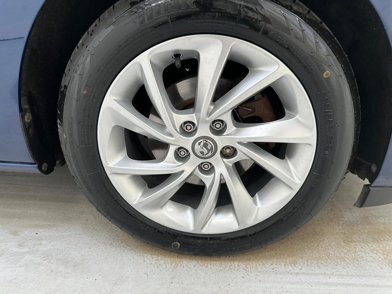 Vauxhall Astra AX21OBK