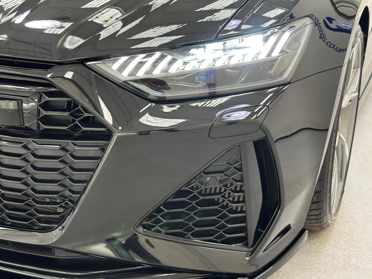 Audi RS6 Avant WU71CXE
