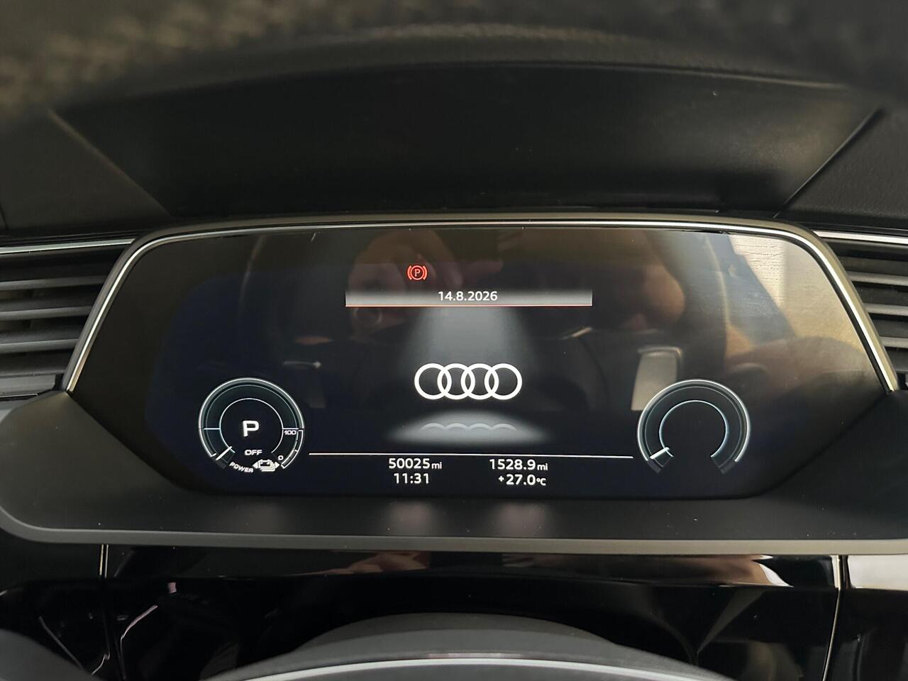 Audi e-tron RY21HHX