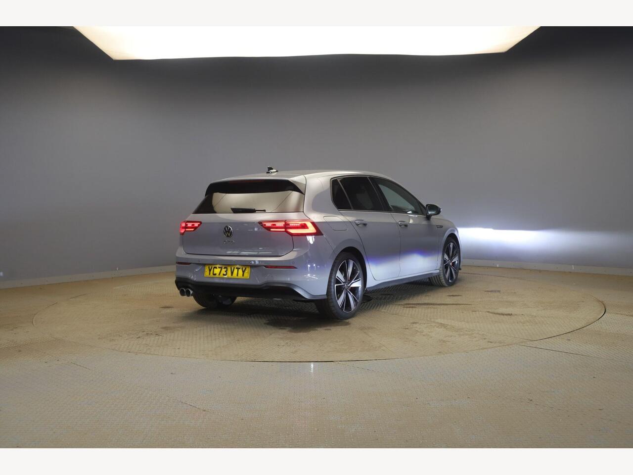 Volkswagen Golf YC73VTY