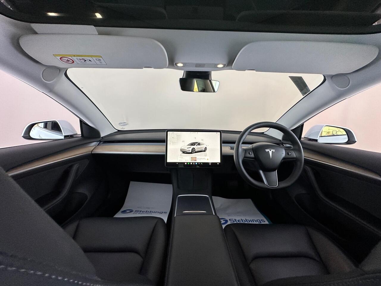 Tesla Model 3 MH23HFX