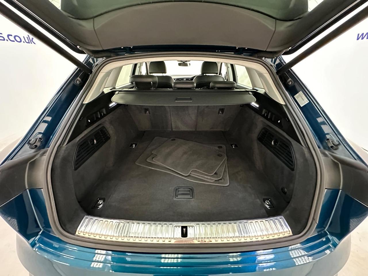 Audi e-tron RO70OMZ