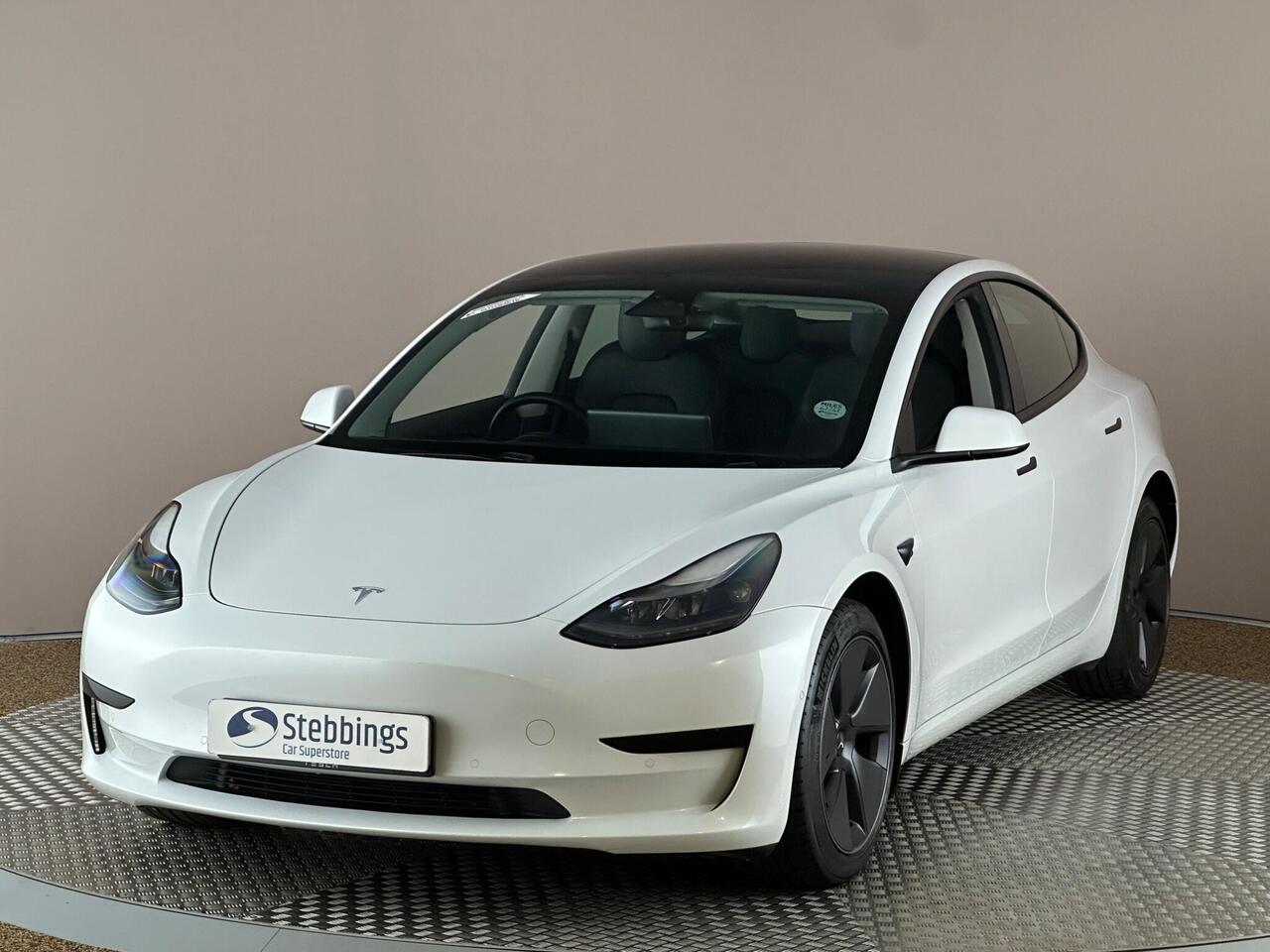 Tesla Model 3 AF72UVC