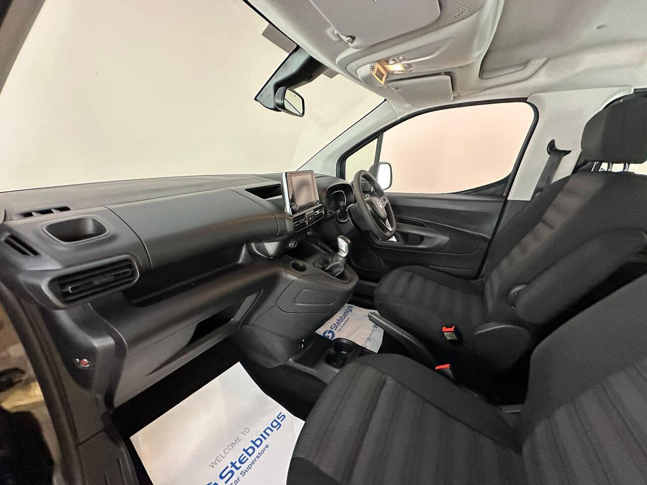 Vauxhall Combo Life PE70ZGN