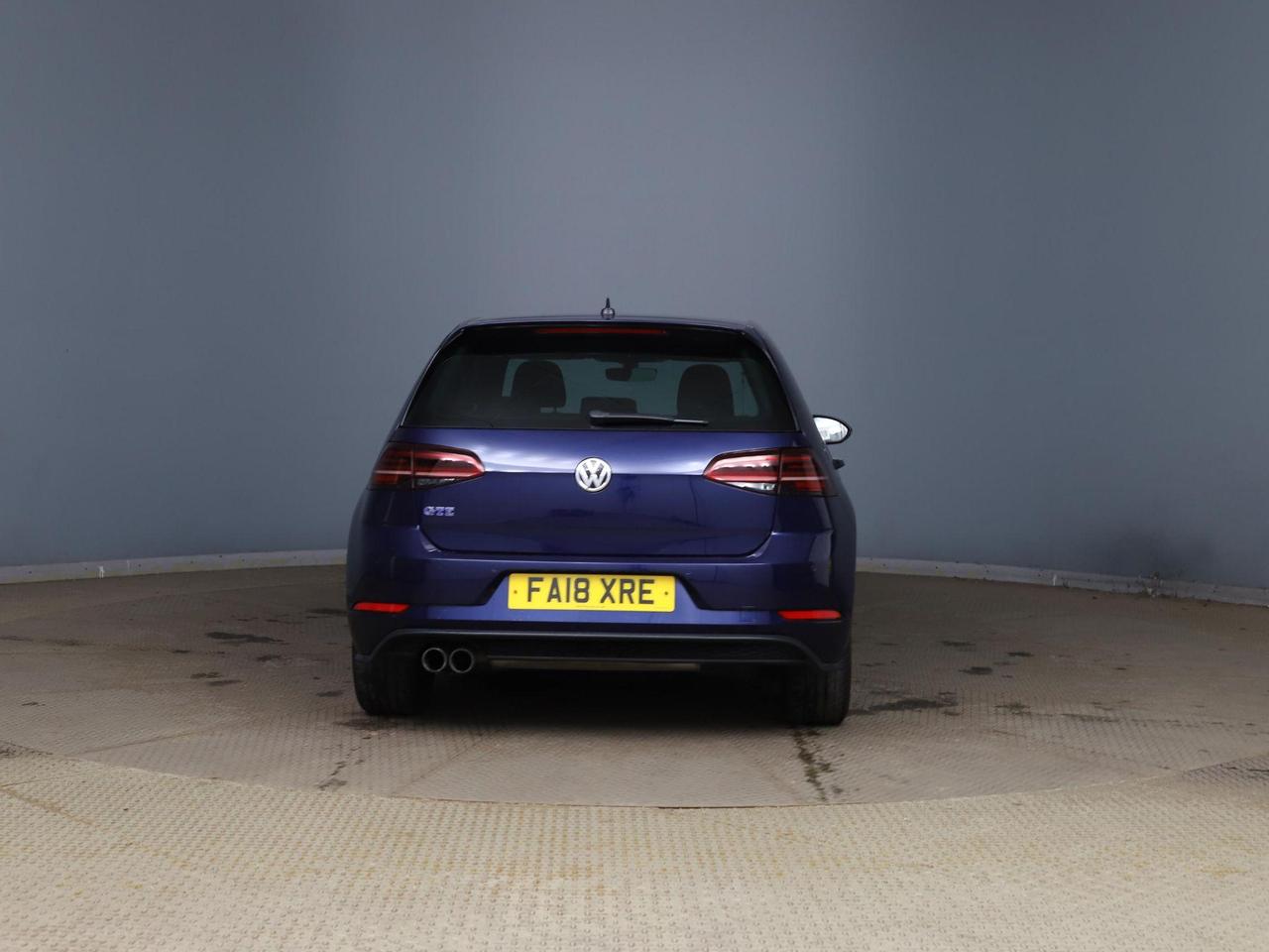Volkswagen Golf FA18XRE