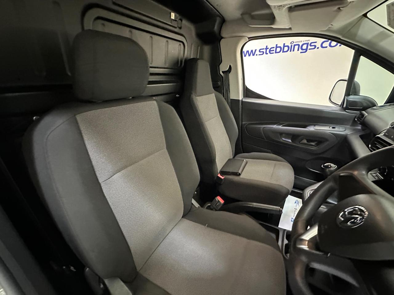 Vauxhall Combo WM19WRK