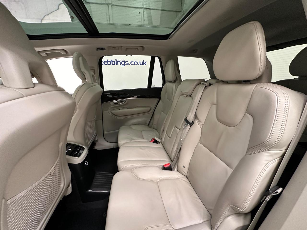 Volvo XC90 YT67WMO