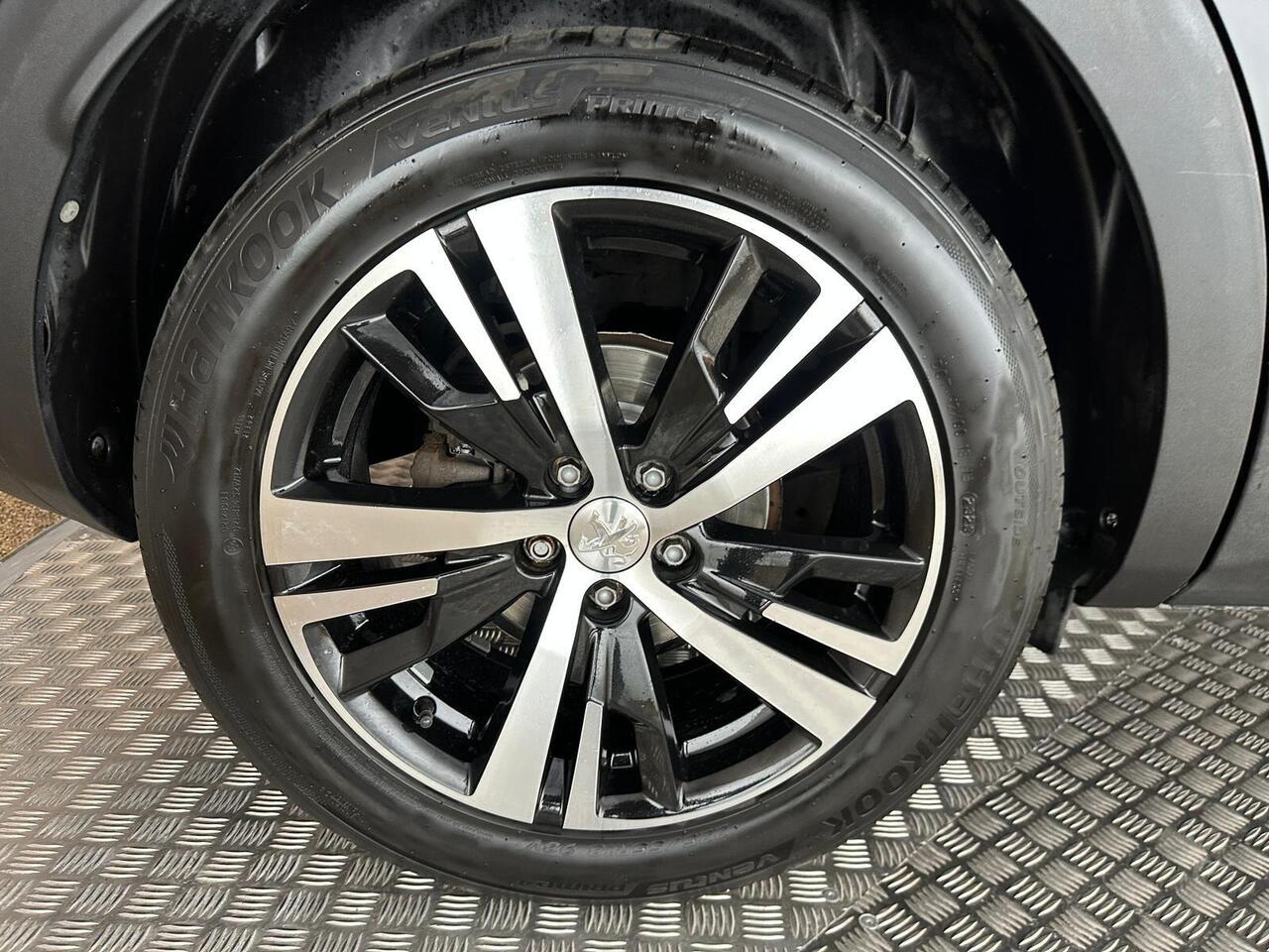 Peugeot 3008 MJ17EHF