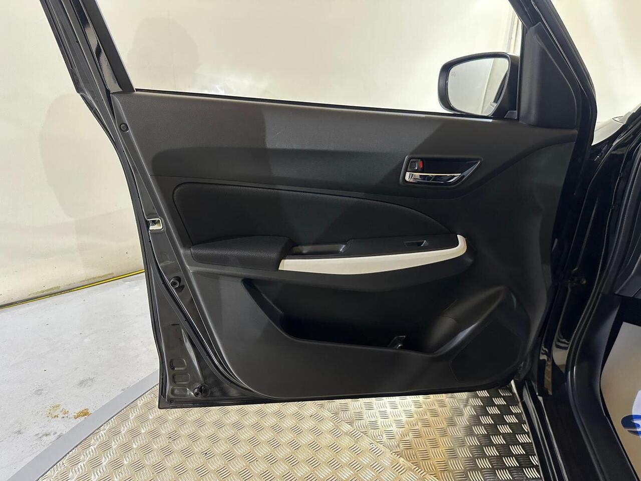 Suzuki Swift AO21YPU