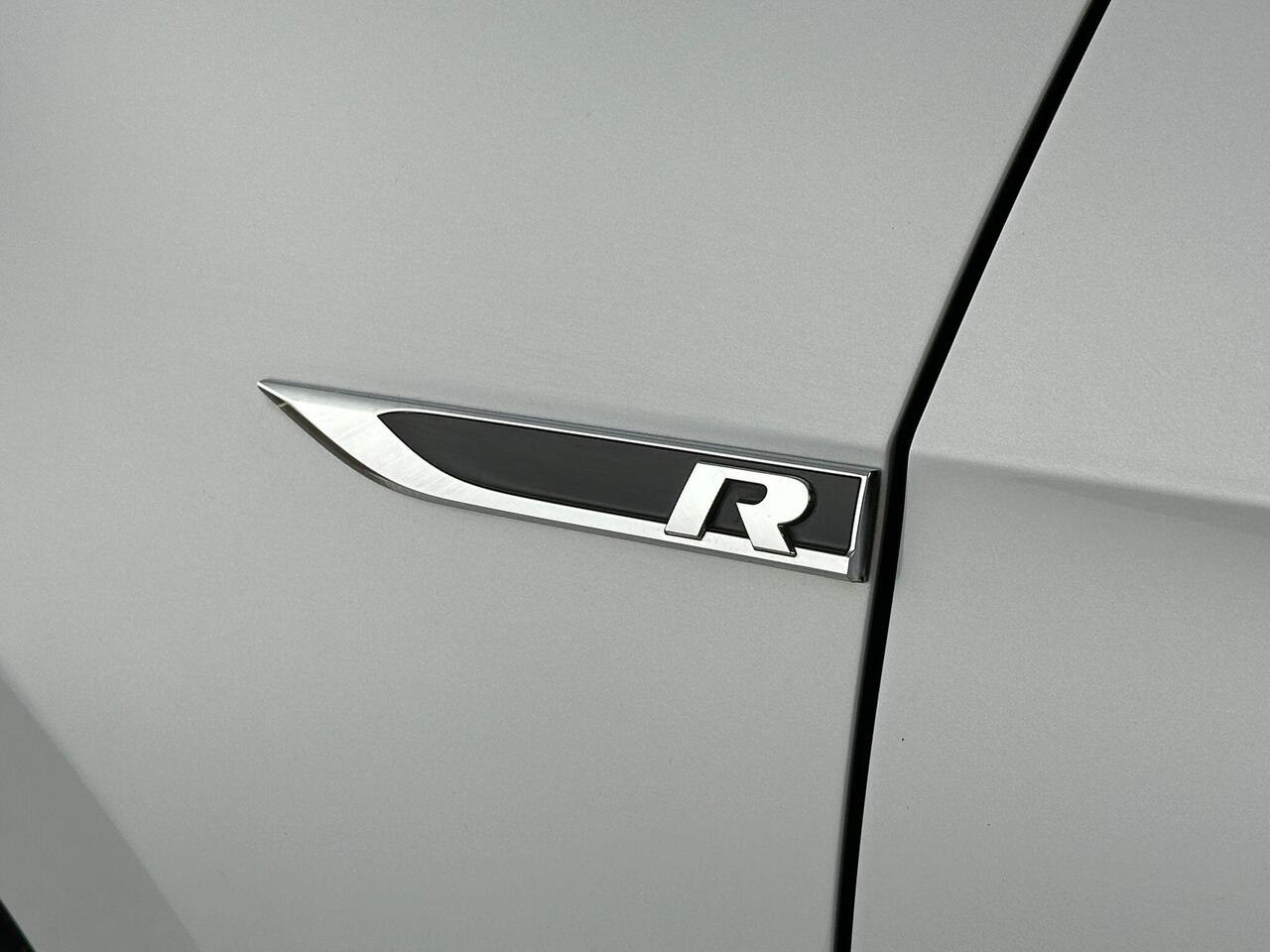 Volkswagen Golf FL69TNN