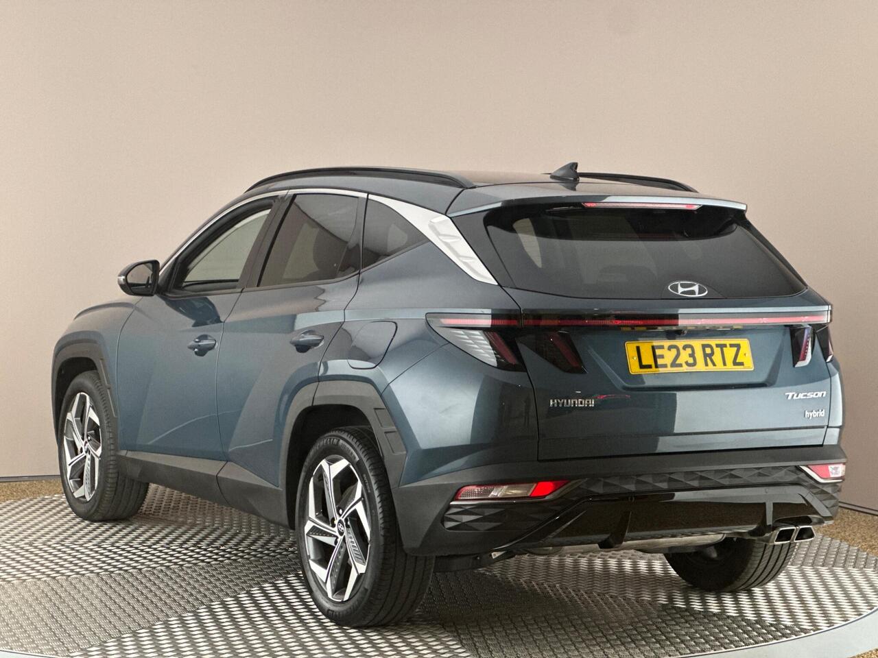 Hyundai TUCSON LE23RTZ