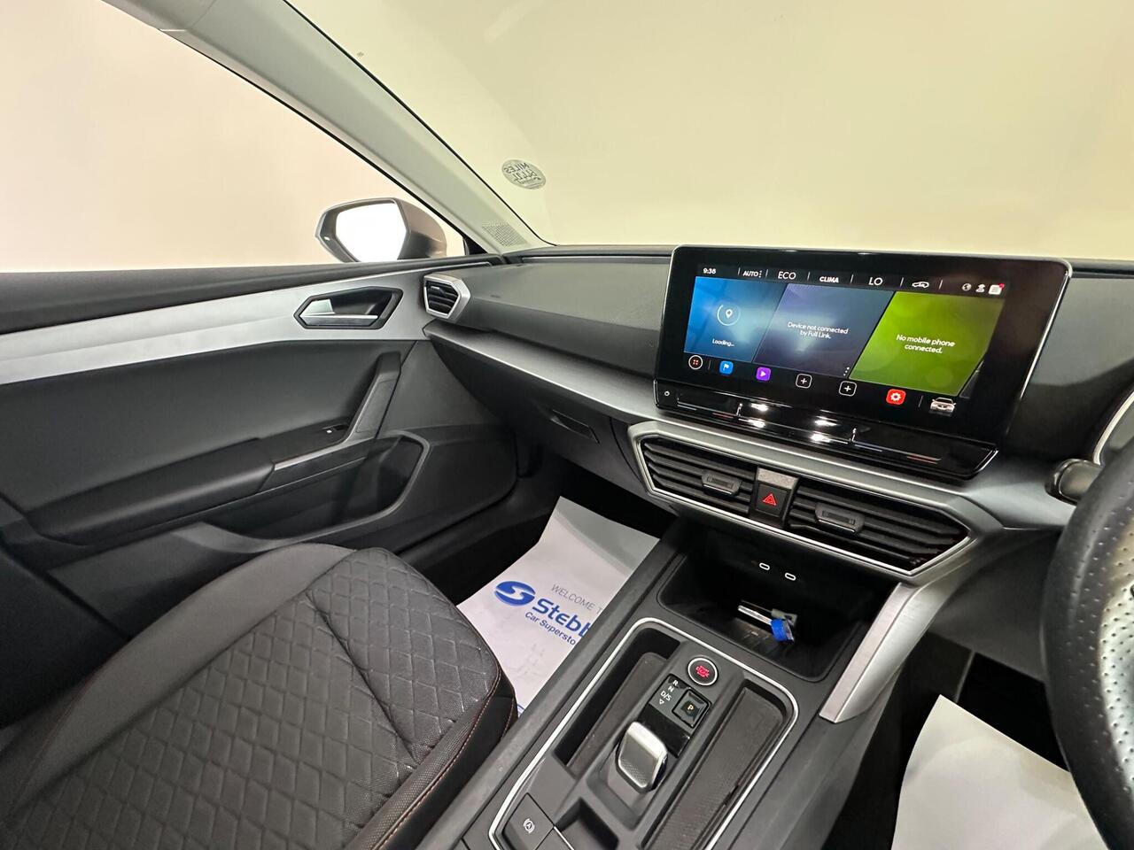 SEAT Leon YO24LYG