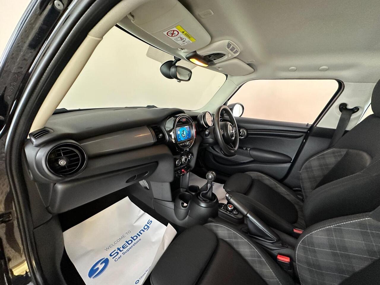 MINI Hatch ND68SXJ