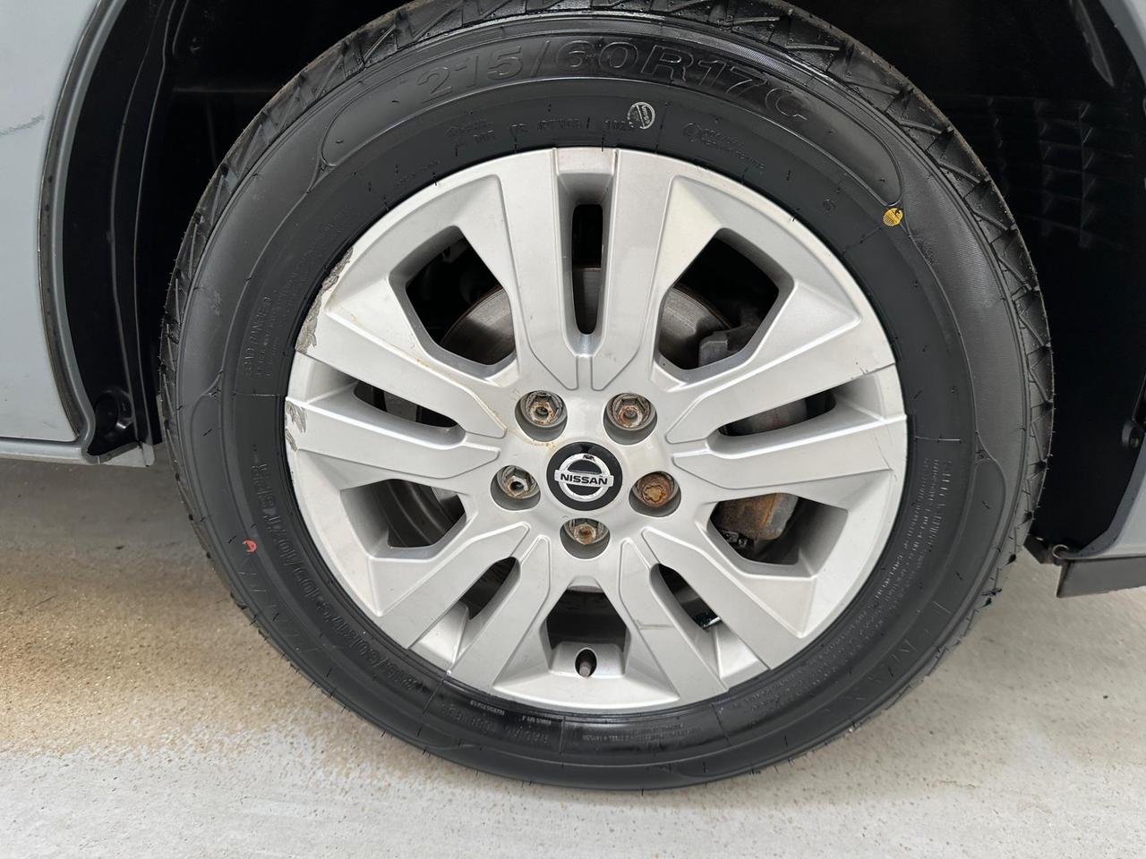 Nissan Primastar DL72BWH