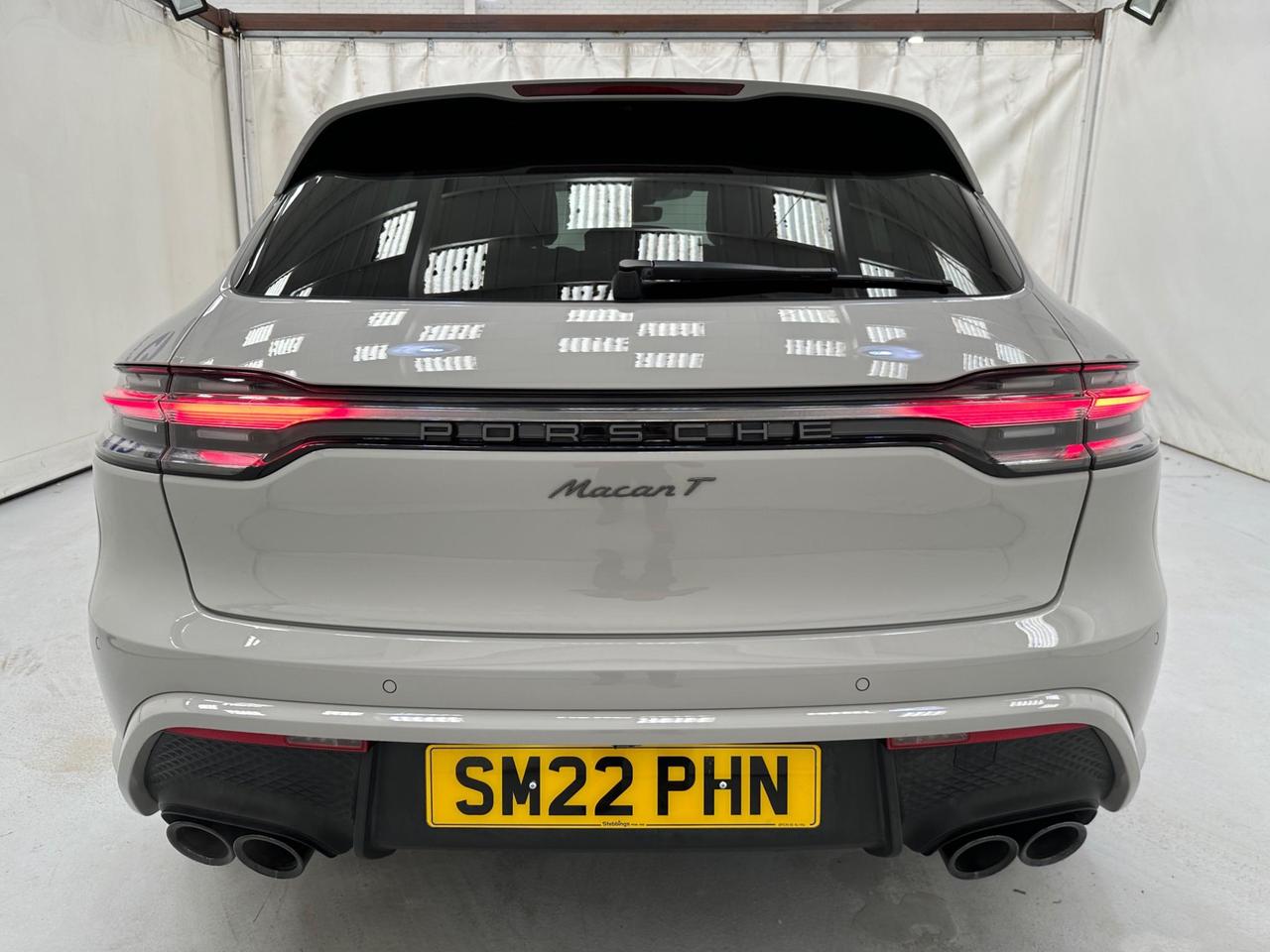 Porsche Macan SM22PHN