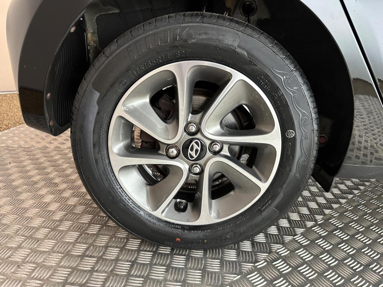 Hyundai i10 GK69HTZ